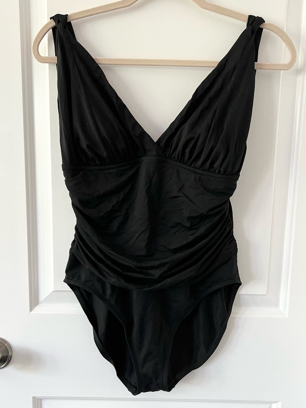 La Blanca Black One Piece Ruched Tummy Control Swimsuit | Size 12